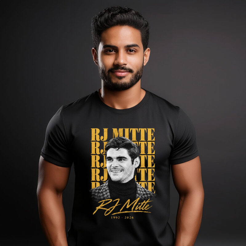 RJ Mitte 1992-2026 Tribute T-Shirt